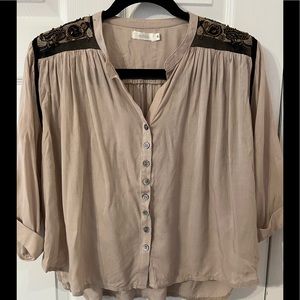 Millau 3/4 Sleeve Top with Beaded Shoulder Detail